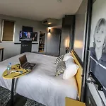 Ibis Styles République