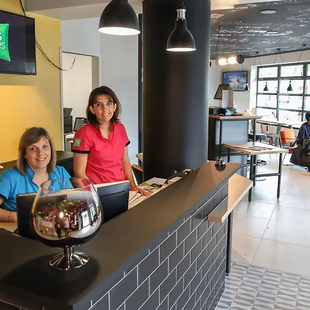 Ibis Styles République