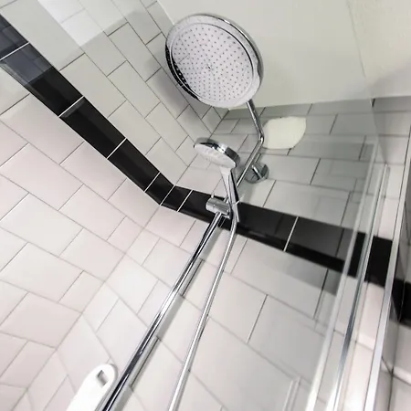 호텔 Ibis Styles Republique 3*