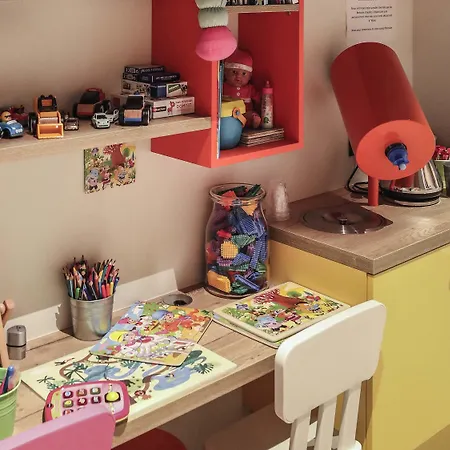 Hotel Ibis Styles Republique 3*