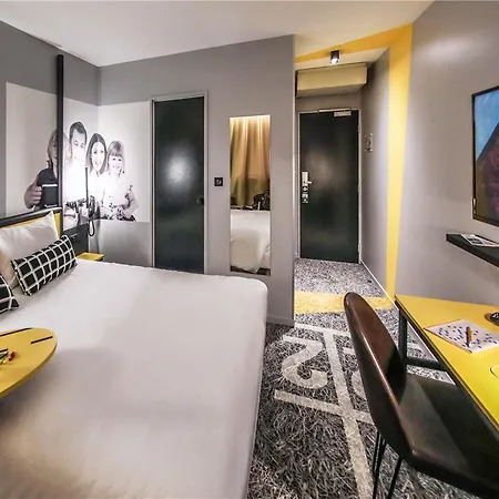 Ibis Styles Republique 3*