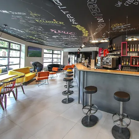 Ibis Styles Republique Hotel 3*