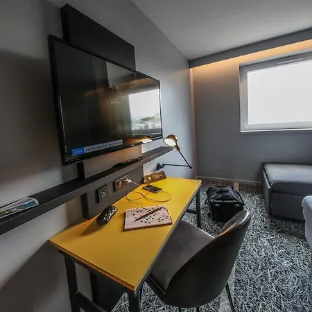 Ibis Styles Republique 3* Клермон-Ферран