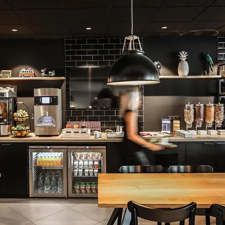 Ibis Styles Republique 호텔 3*
