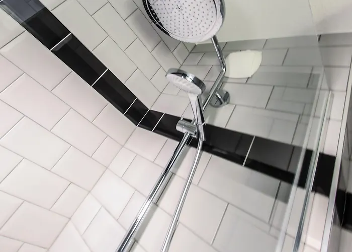 Hotel Ibis Styles République 3*